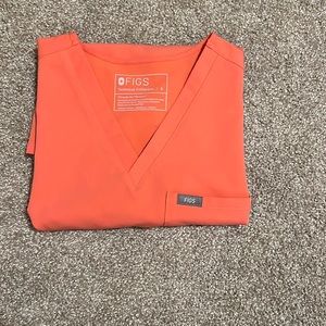 Figs Catarina One Pocket Scrub top - small peach